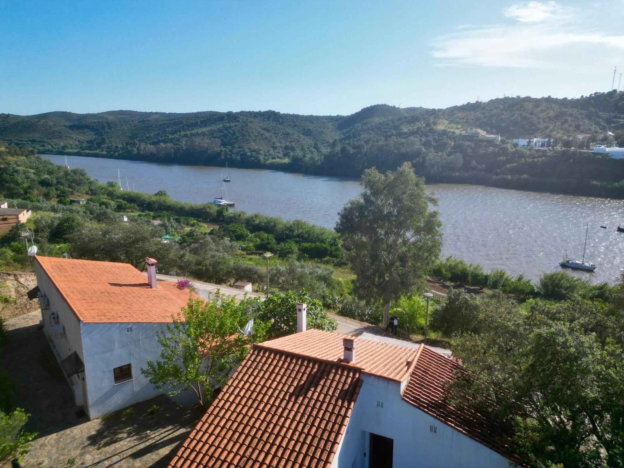 Casas Rurales Los Molinos Sanlucar De Guadiana Exterior photo
